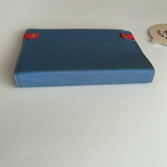 Hello Kitty Binder Notebook - Picture 3 of 8